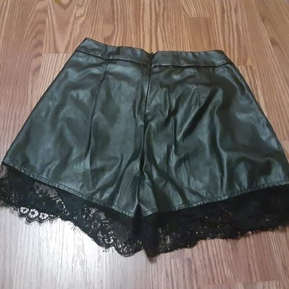 π$8or5/$20π Shein shorts